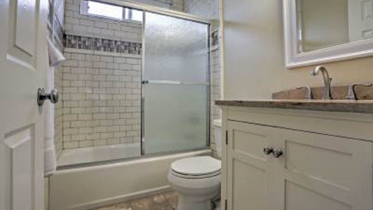 Photo of Bathroom in Solana Beach