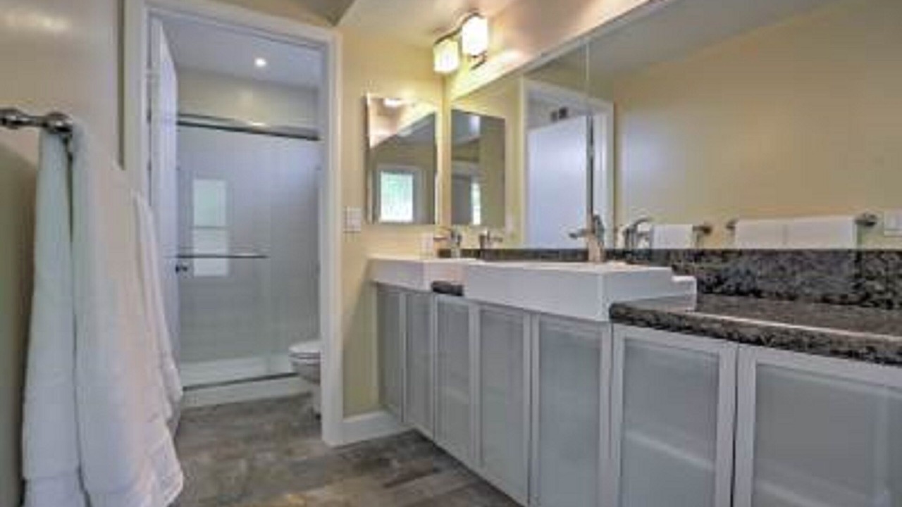 Photo of Bathroom in Solana Beach