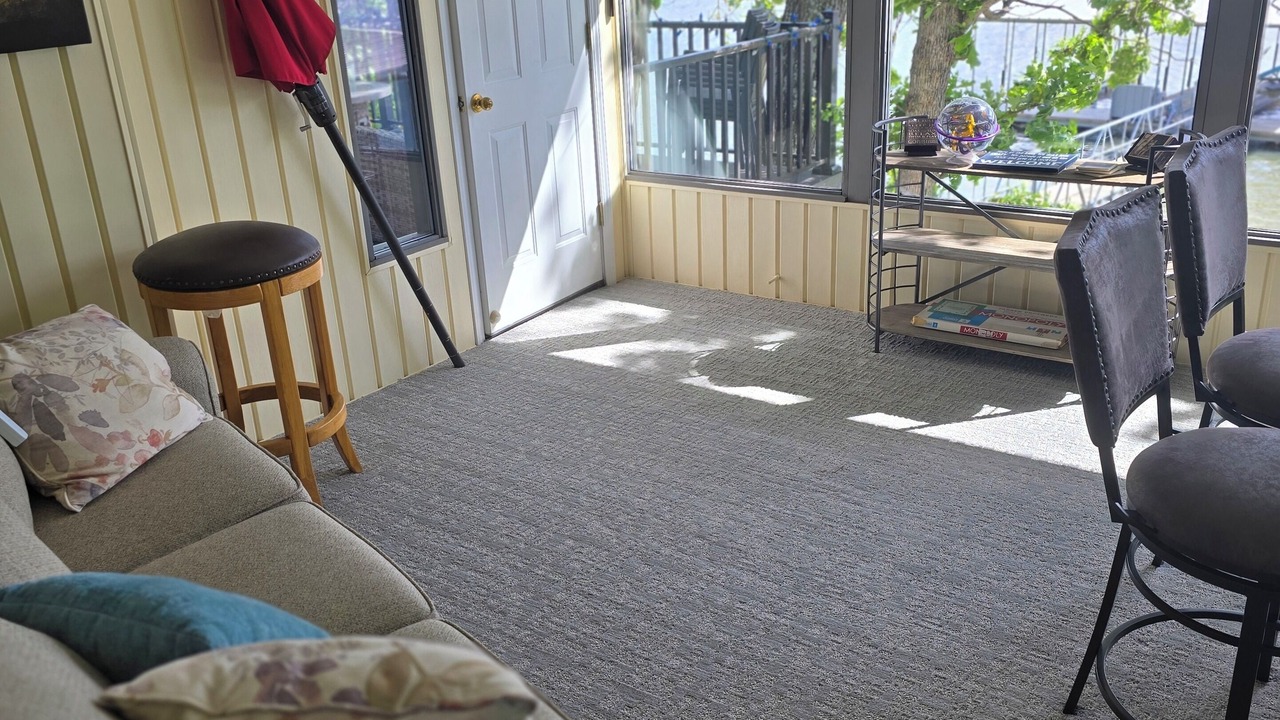 Photo of Livingroom in Gravois Mills