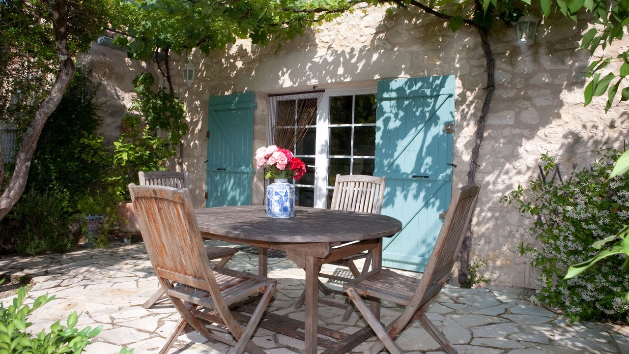 Photo of Outdoor in Loubers