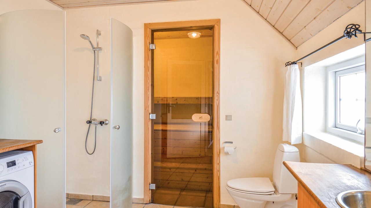 Photo of Bathroom in Vrist Strand