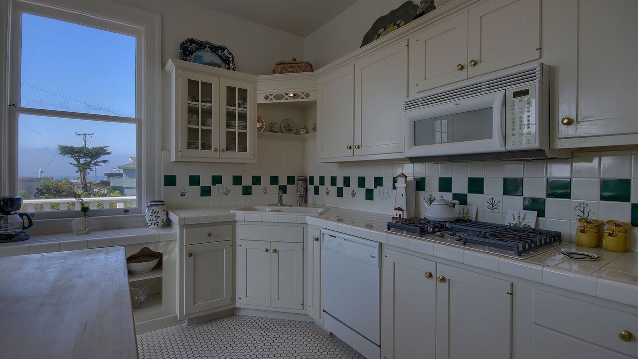 Photo of Kitchen in San Simeon
