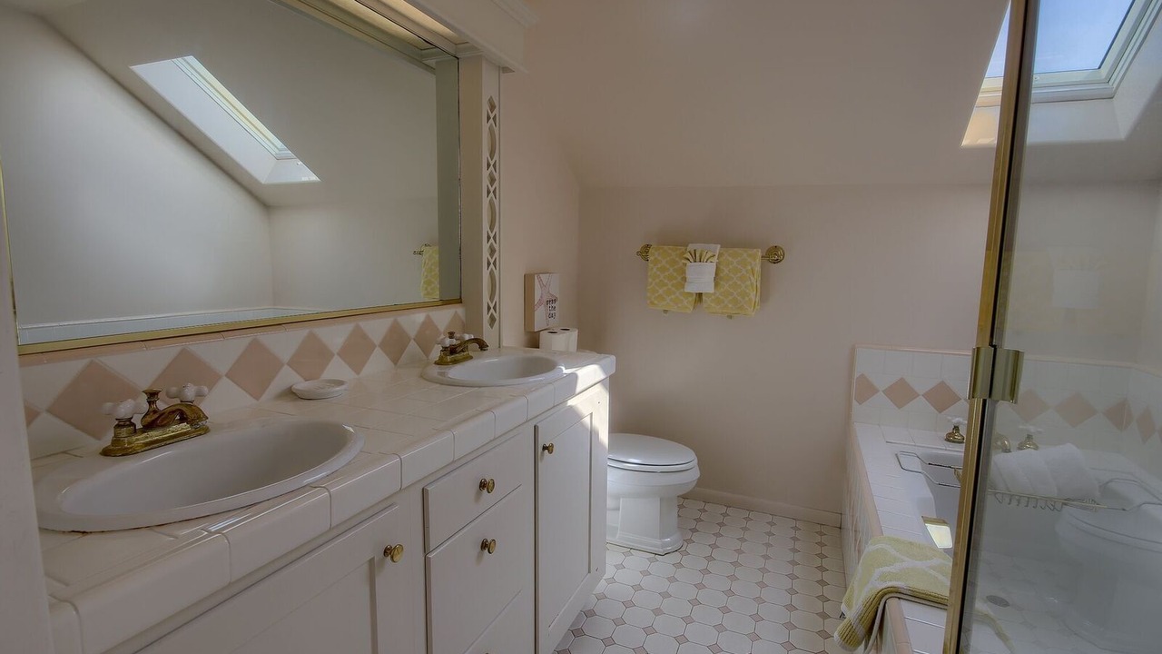 Photo of Bathroom in San Simeon