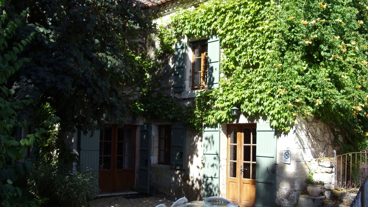 Photo of Outdoor in Saint-Pierre-de-Cole