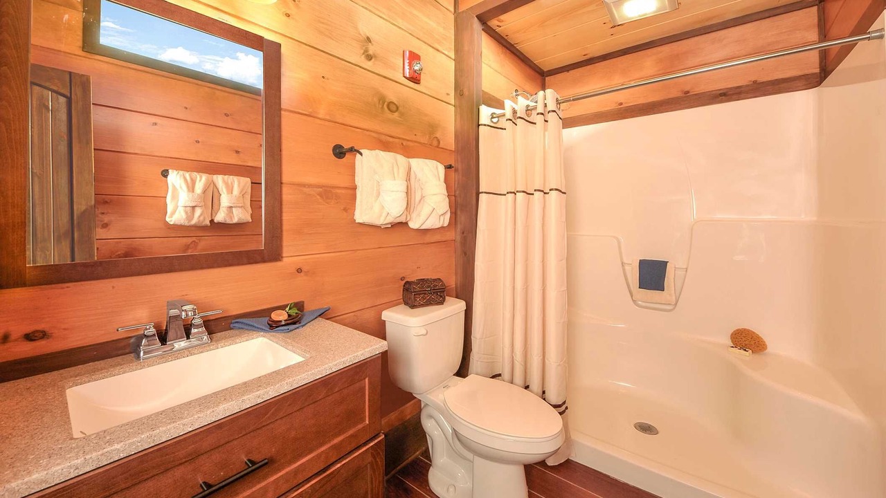 Photo of Bathroom in Pigeon Forge