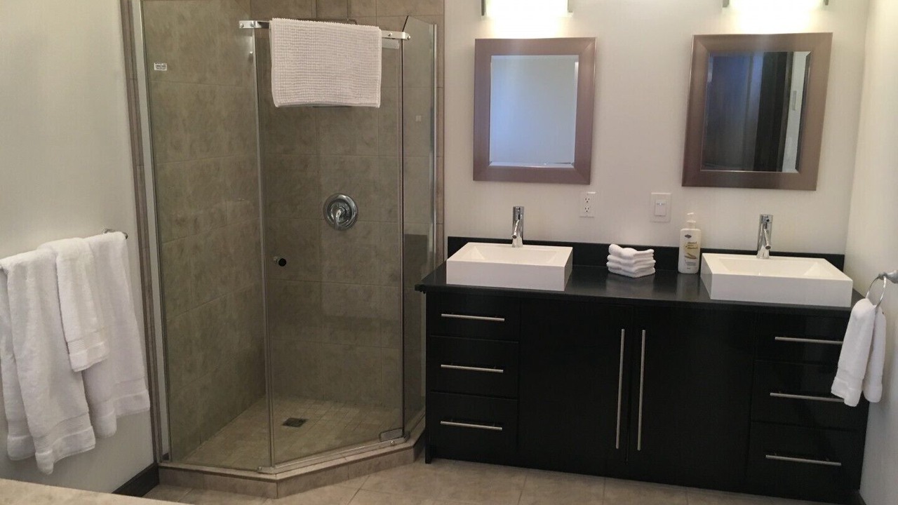 Photo of Bathroom in Fairview