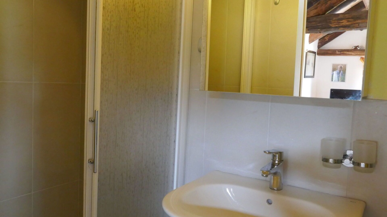 Photo of Bathroom in Pollegio