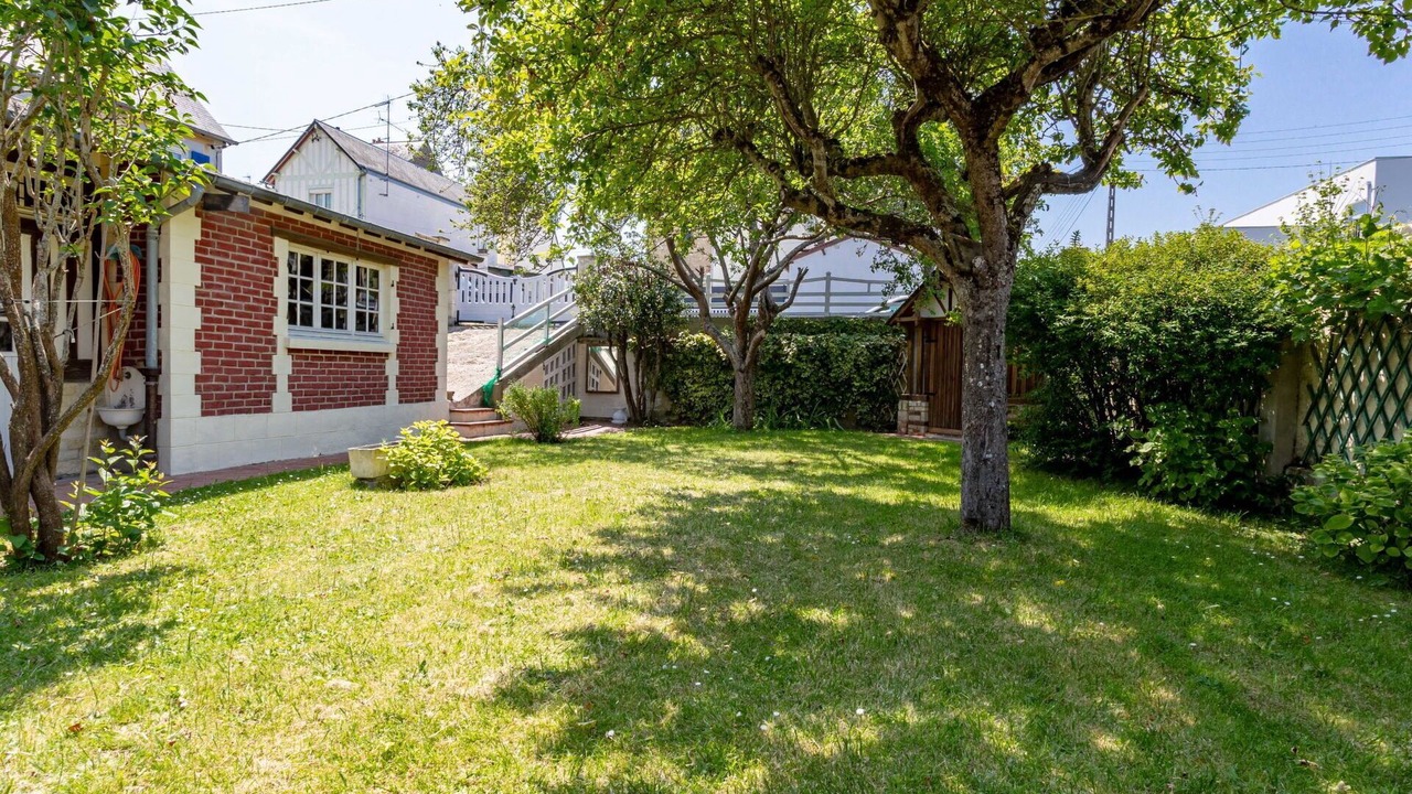 Photo of Others in Trouville-sur-Mer