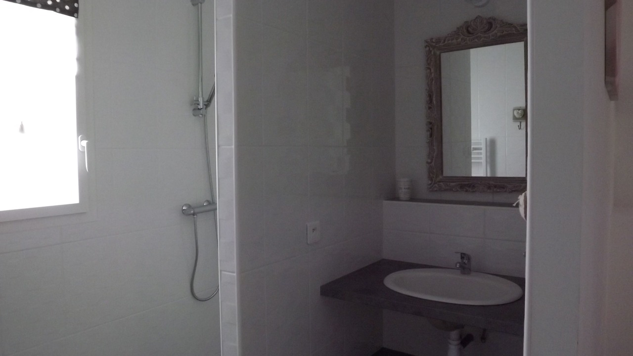Photo of Bathroom in Fontevraud-l'Abbaye
