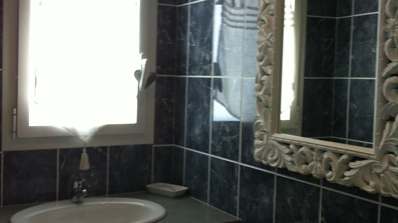 Photo of Bathroom in Fontevraud-l'Abbaye