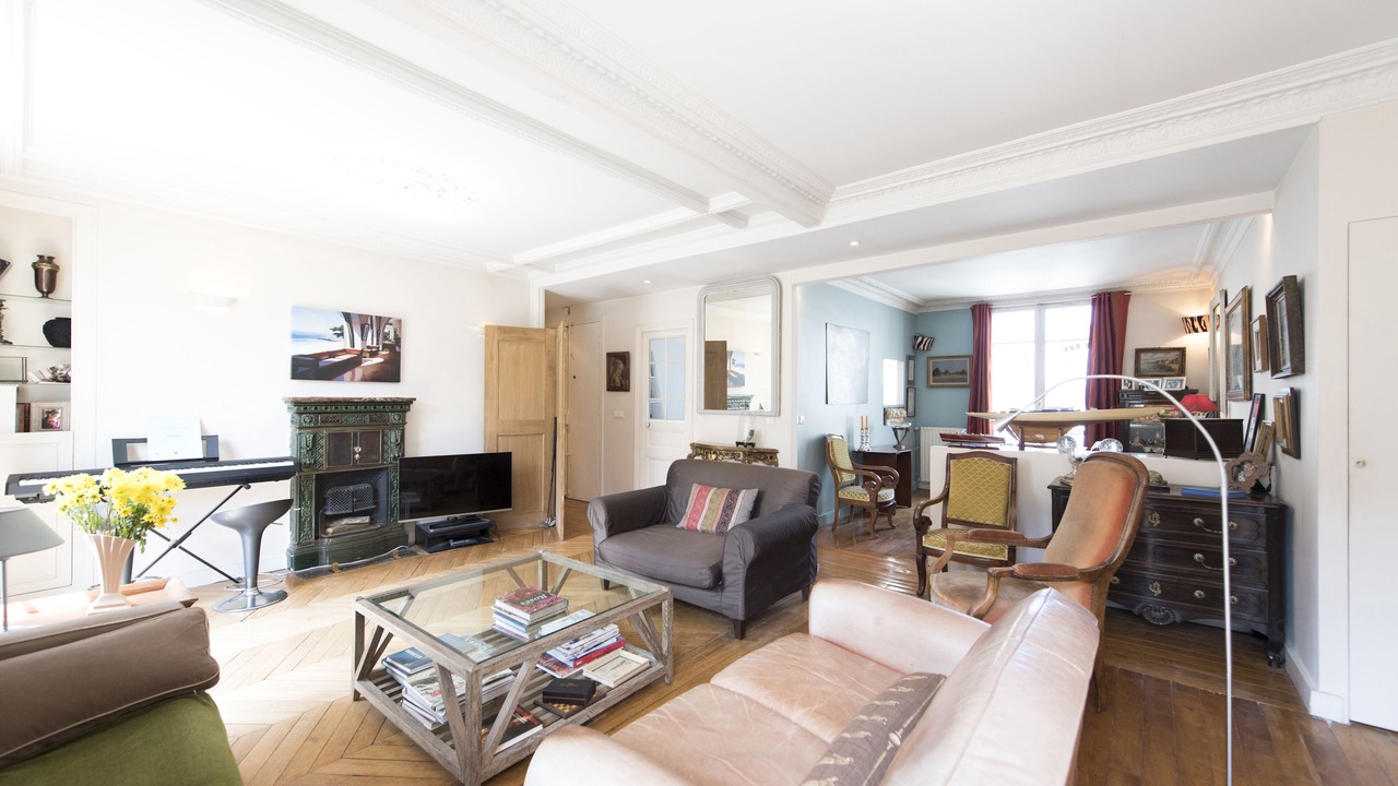 Photo of Livingroom in 15th Arrondissement
