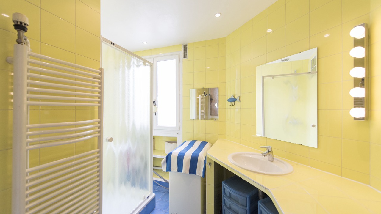 Photo of Bathroom in 15th Arrondissement