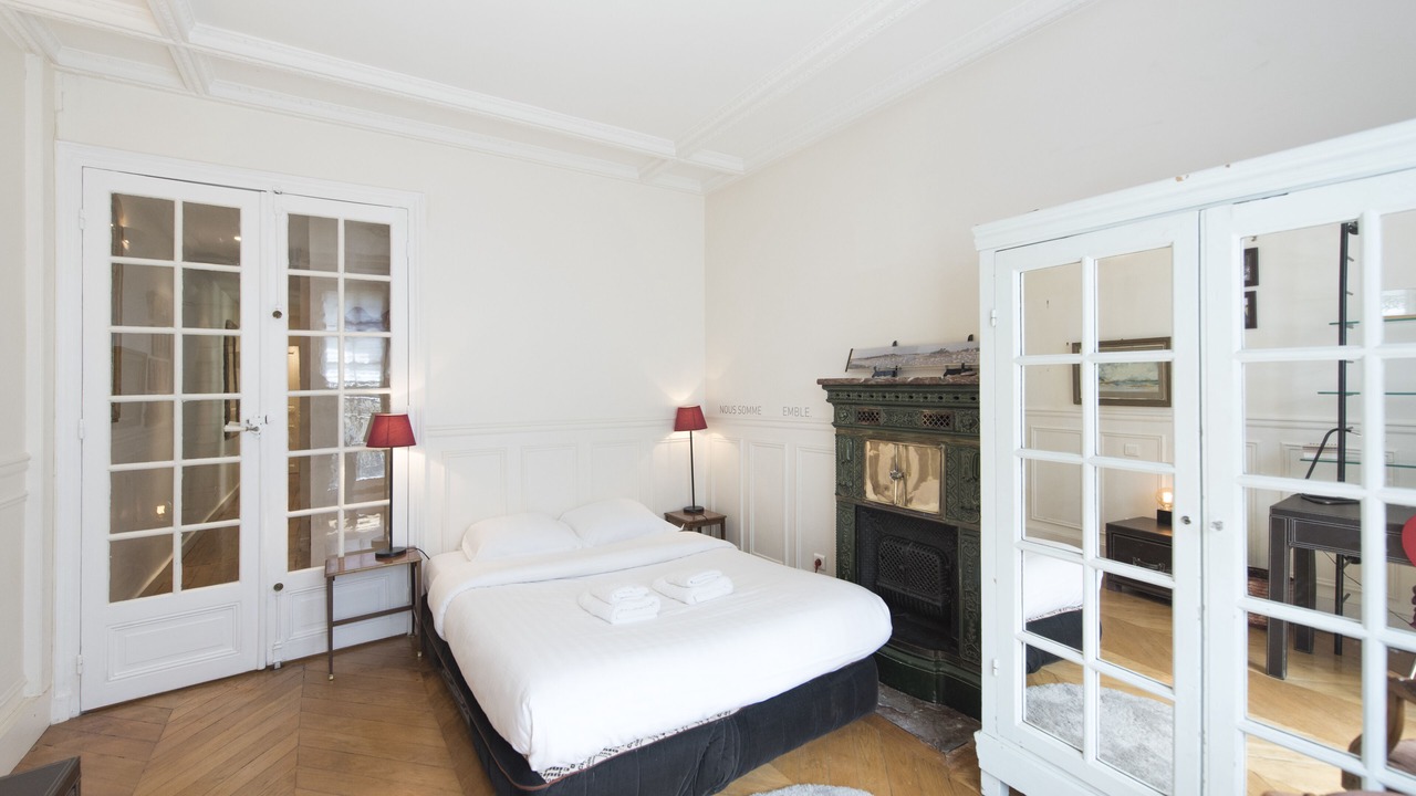 Photo of Bedroom in 15th Arrondissement
