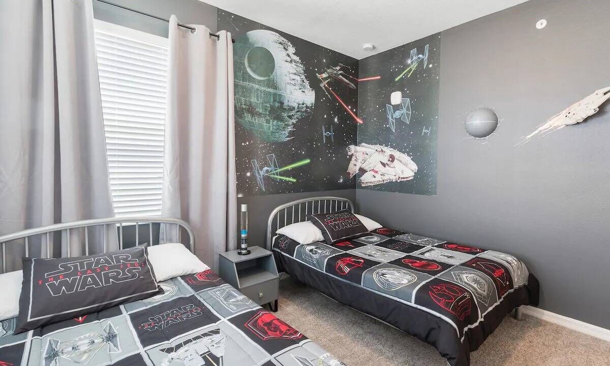 Photo of Bedroom in Bay Lake