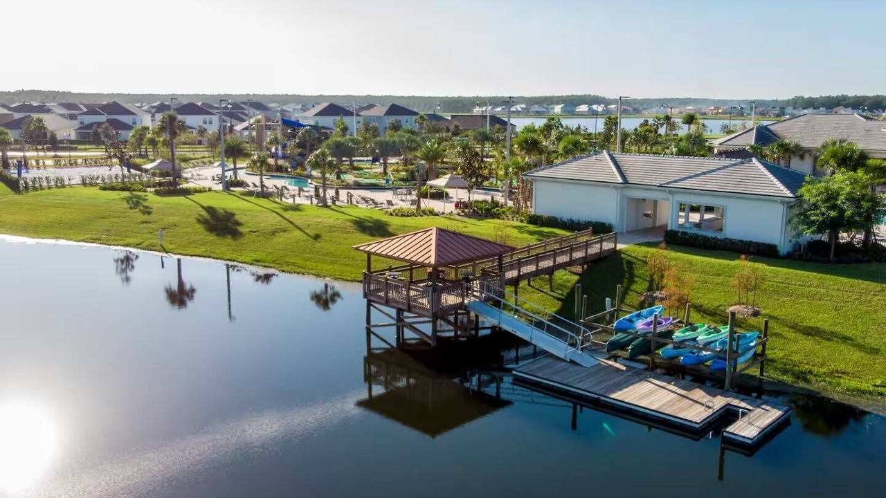 Photo of Others in Bay Lake