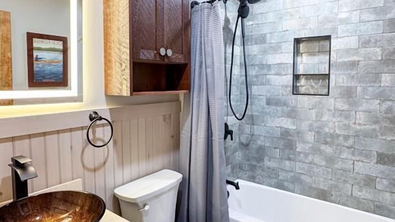 Photo of Bathroom in Inlet