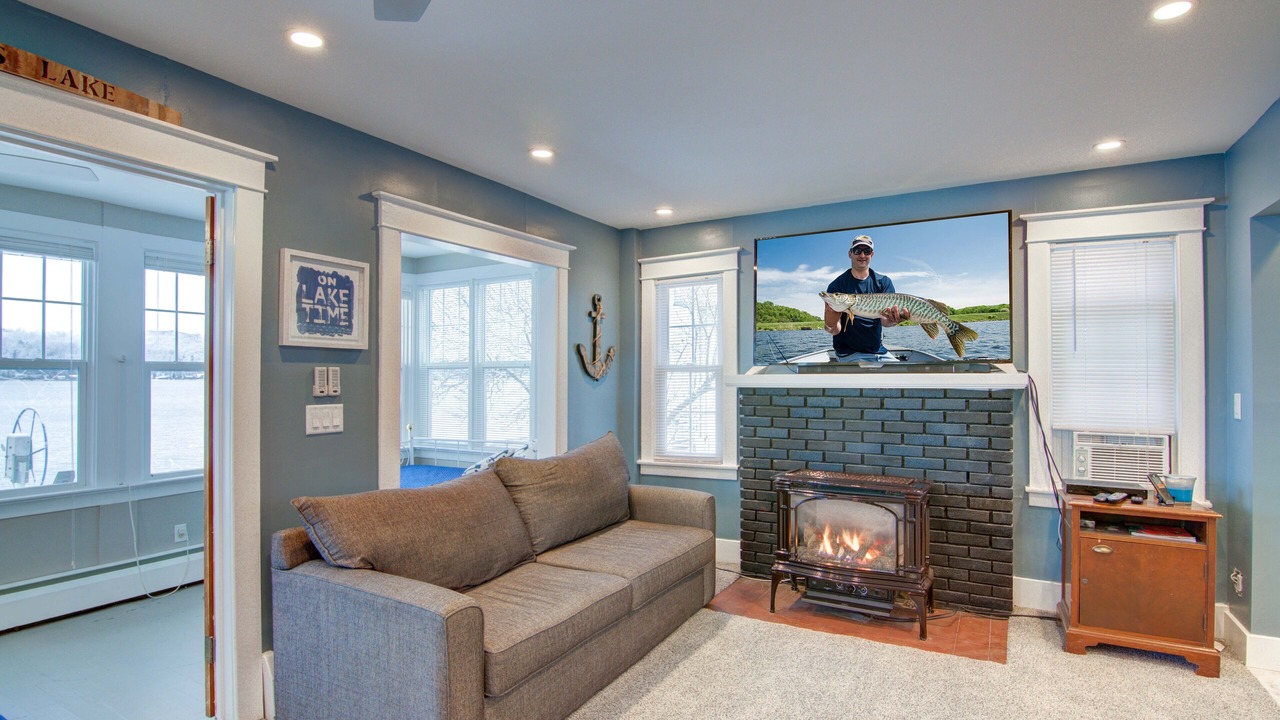 Photo of Livingroom in Conesus