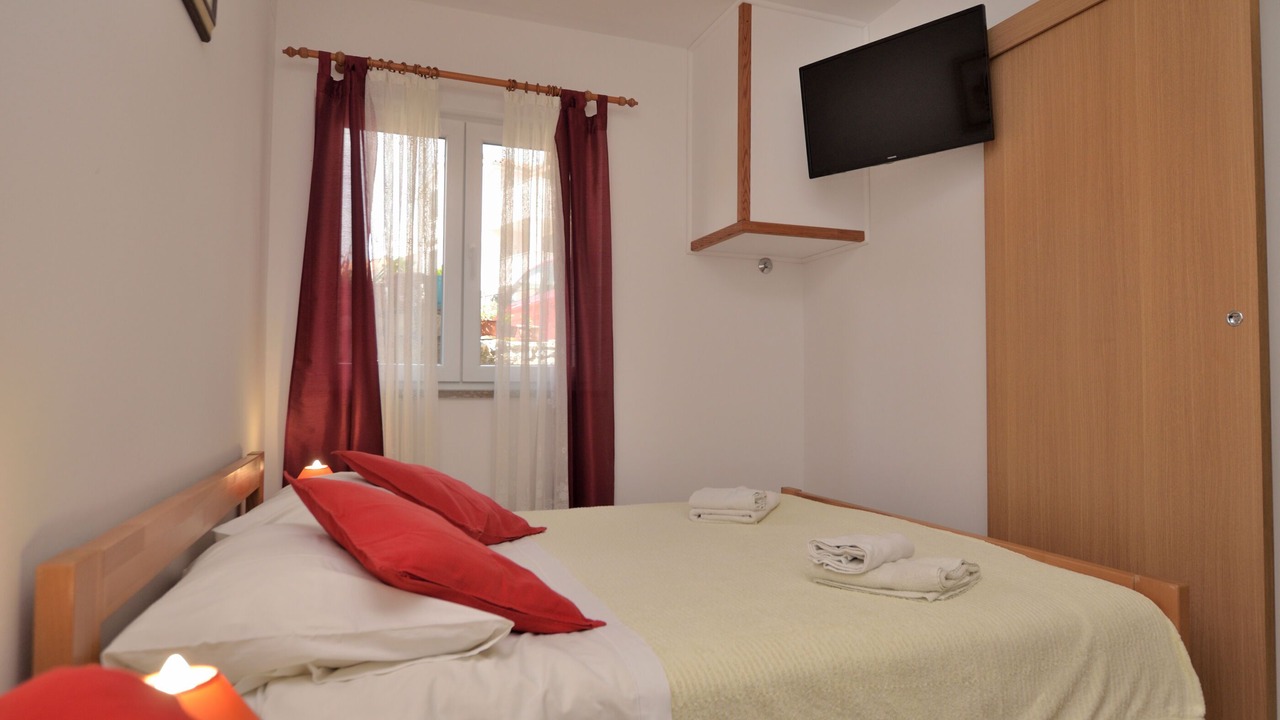 Photo of Bedroom in Cres
