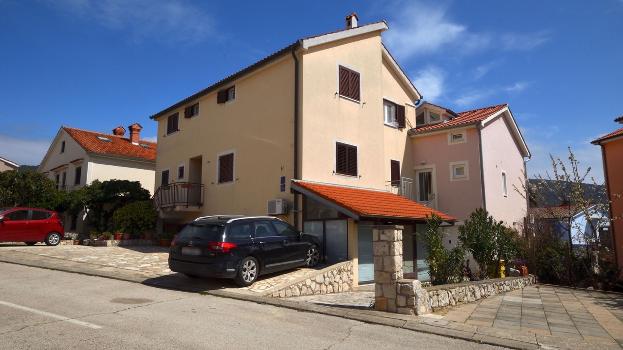 Photo of Outdoor in Cres