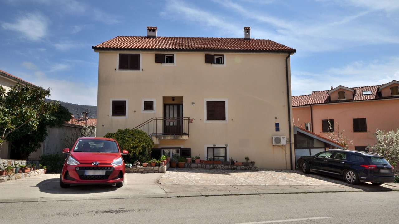 Photo of Outdoor in Cres