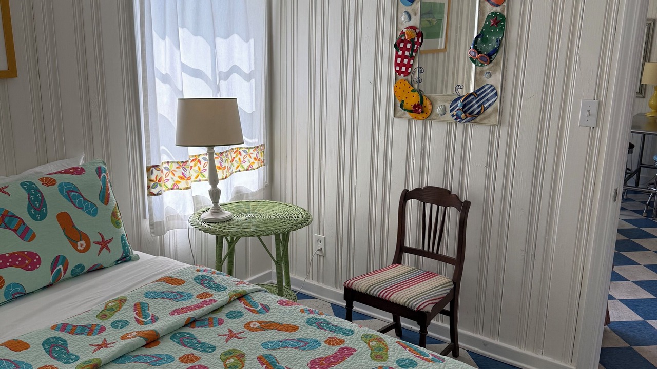 Photo of Bedroom in Savannah Beach