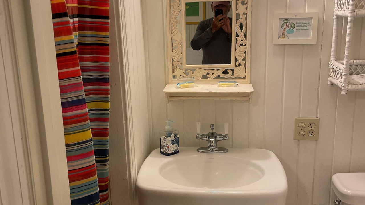 Photo of Bathroom in Savannah Beach
