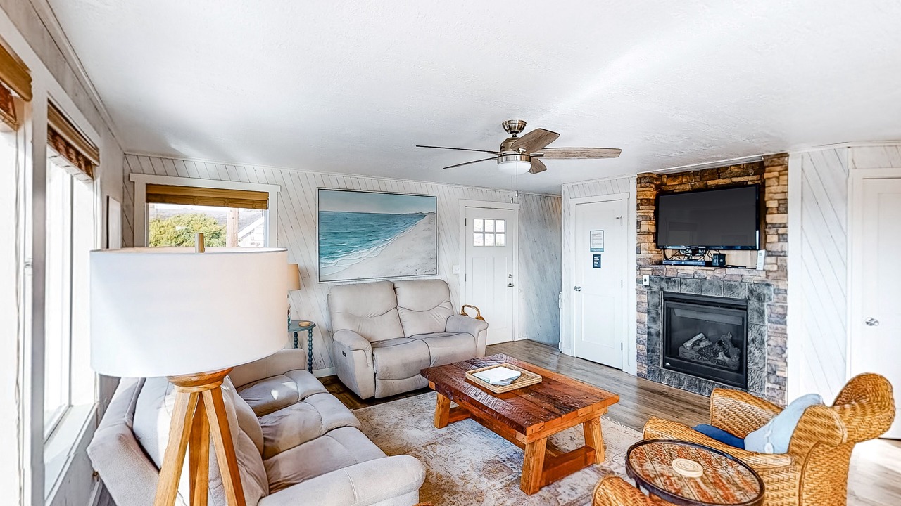 Photo of Livingroom in Gleneden Beach