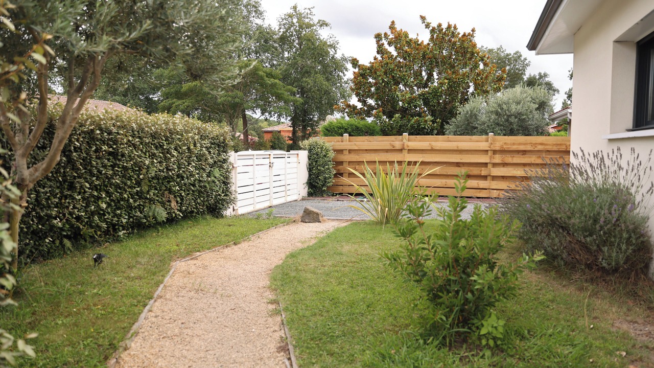 Photo of Outdoor in Messanges