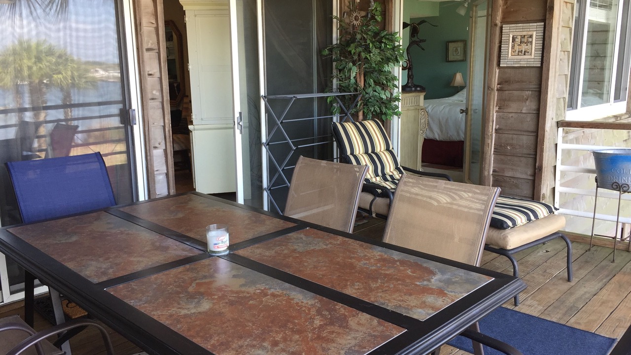 Photo of Patio Balcony in Ono Island