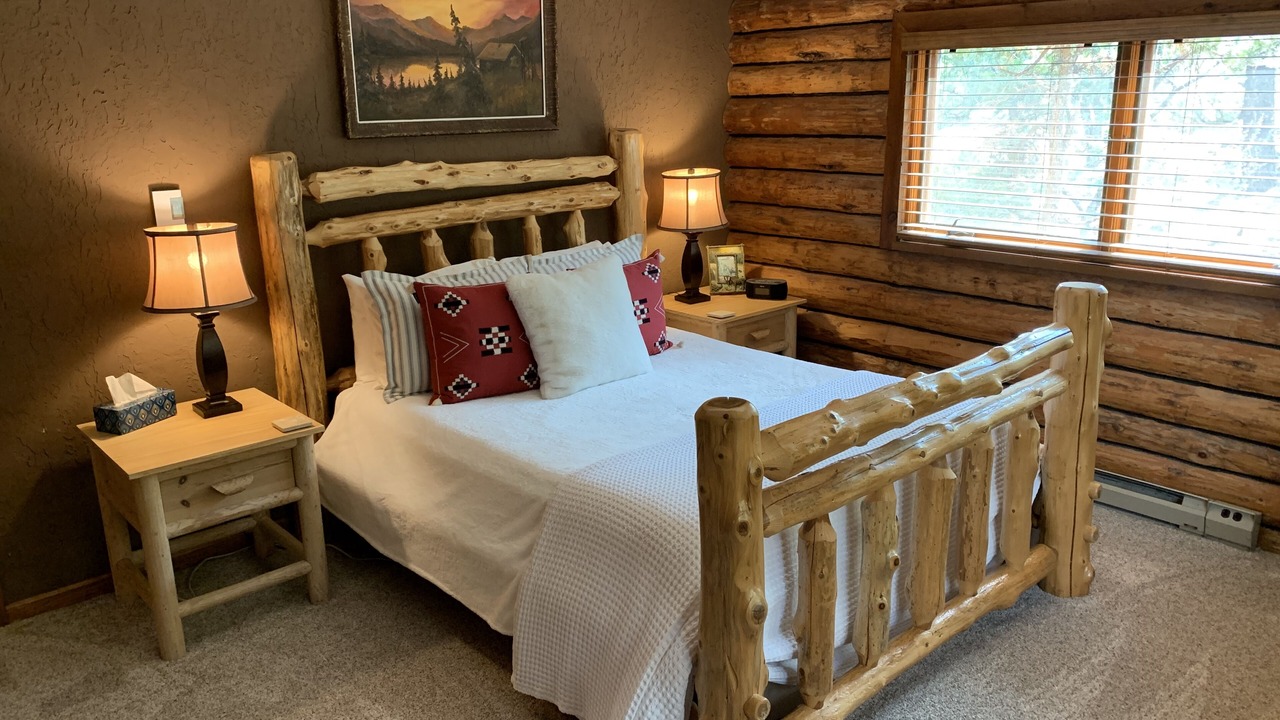 Photo of Bedroom in Snowline