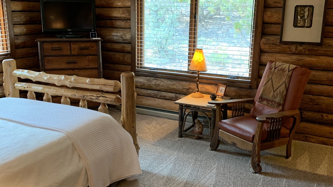 Photo of Bedroom in Snowline