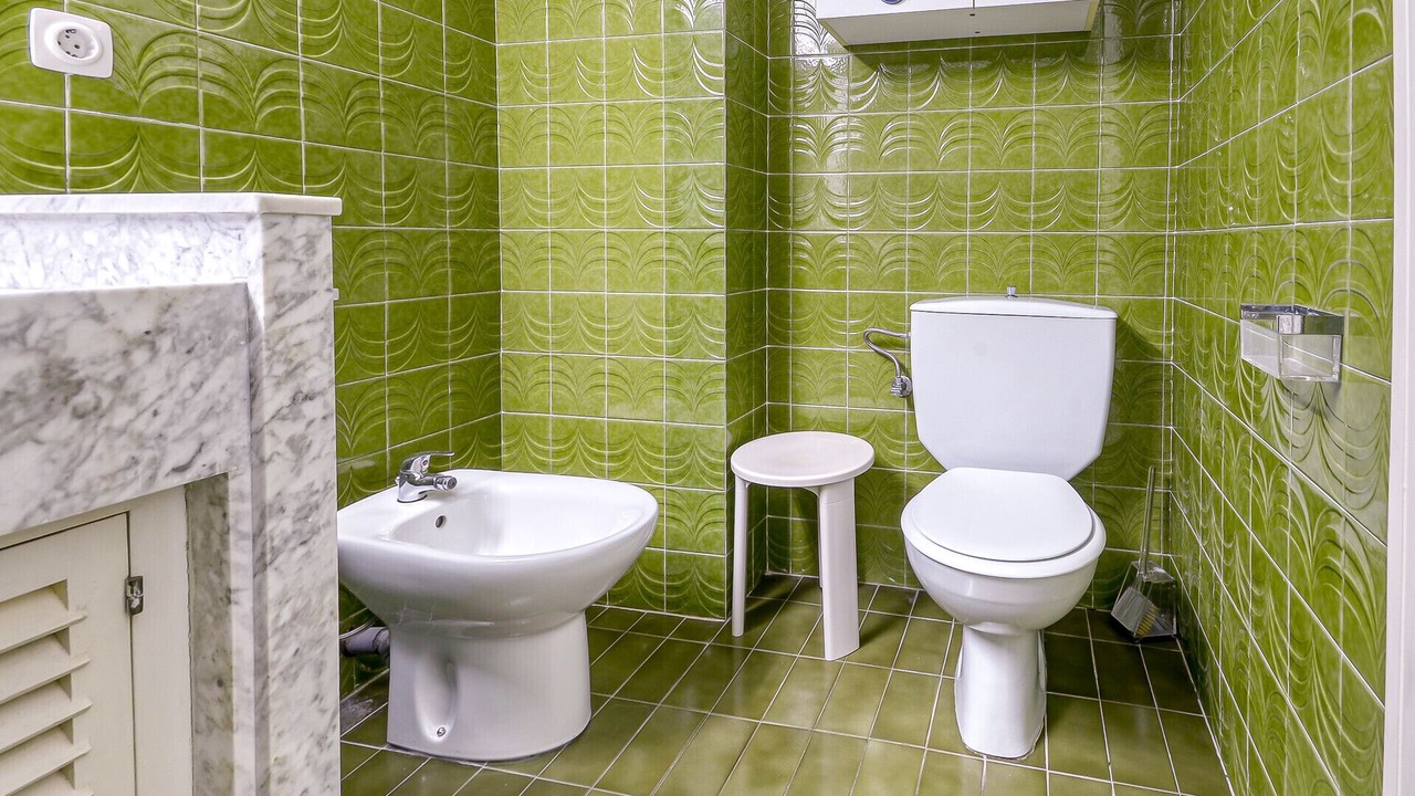 Photo of Bathroom in Roses Town Center