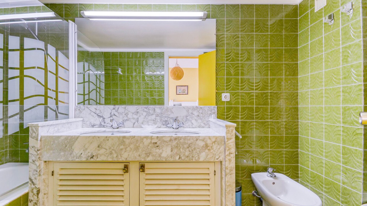 Photo of Bathroom in Roses Town Center