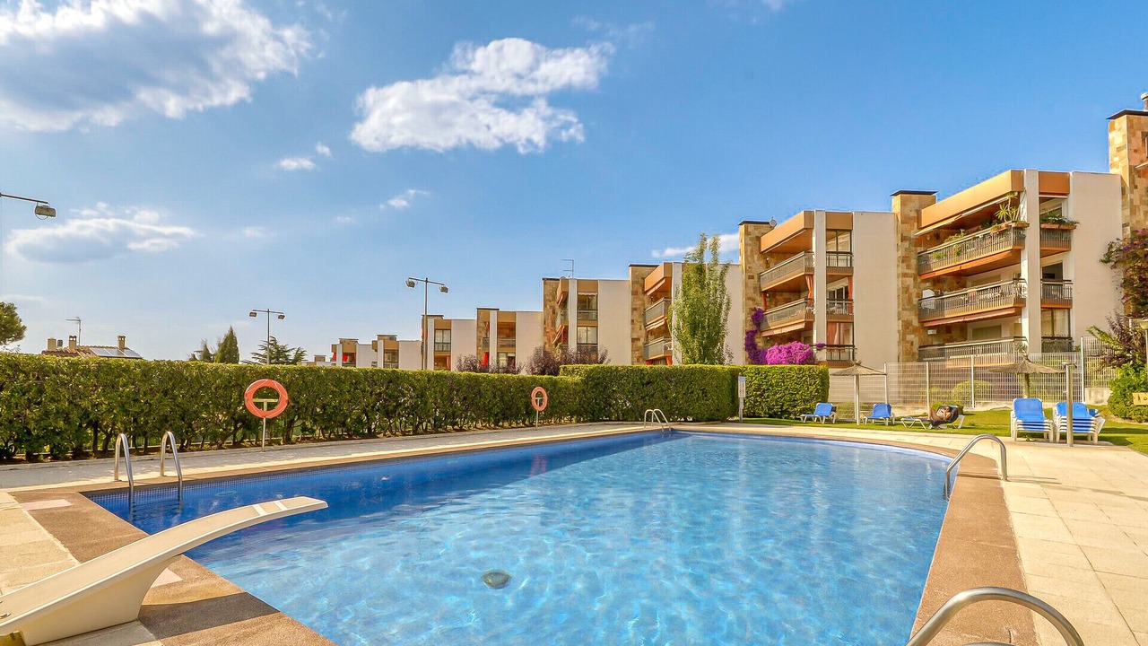 Photo of Outdoor in Roses Town Center