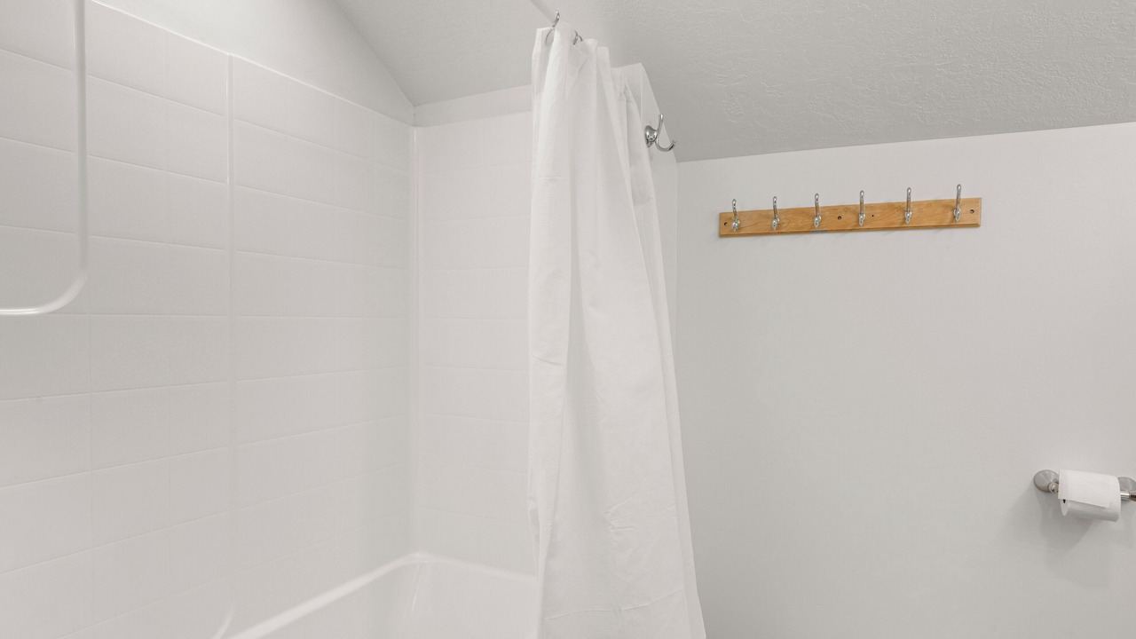 Photo of Bathroom in Garden City
