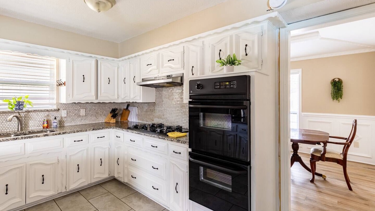 Photo of Kitchen in Garland