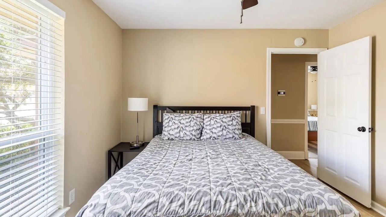 Photo of Bedroom in Garland