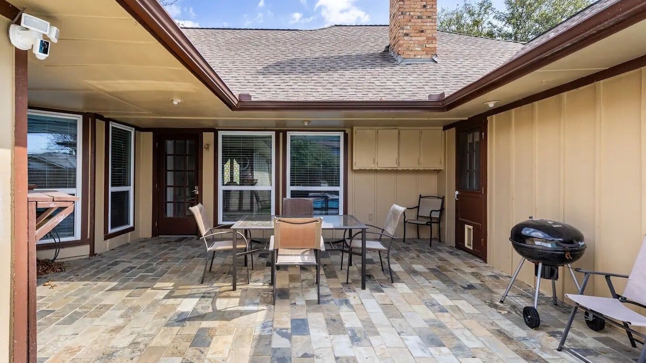Photo of Outdoor in Garland