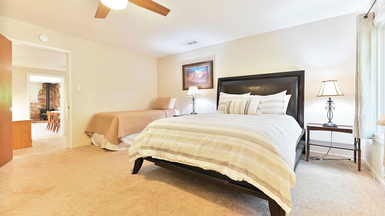 Photo of Others in Murphys