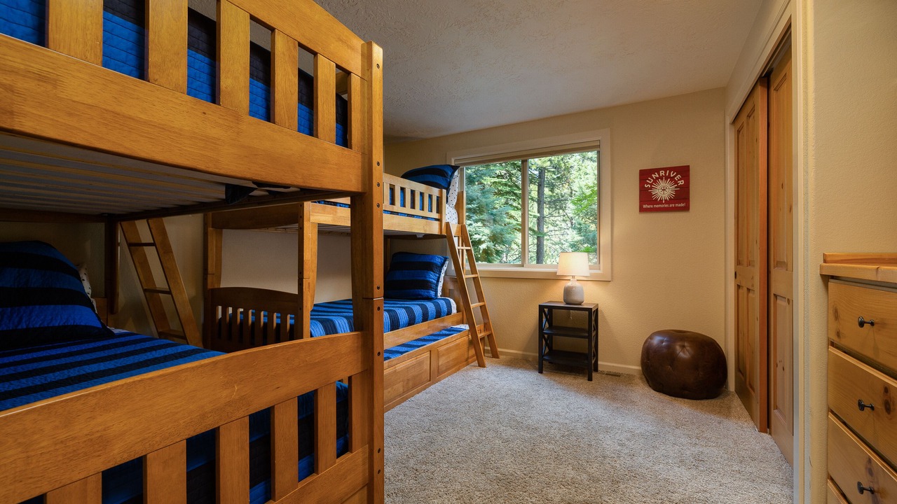Photo of Bedroom in Sunriver