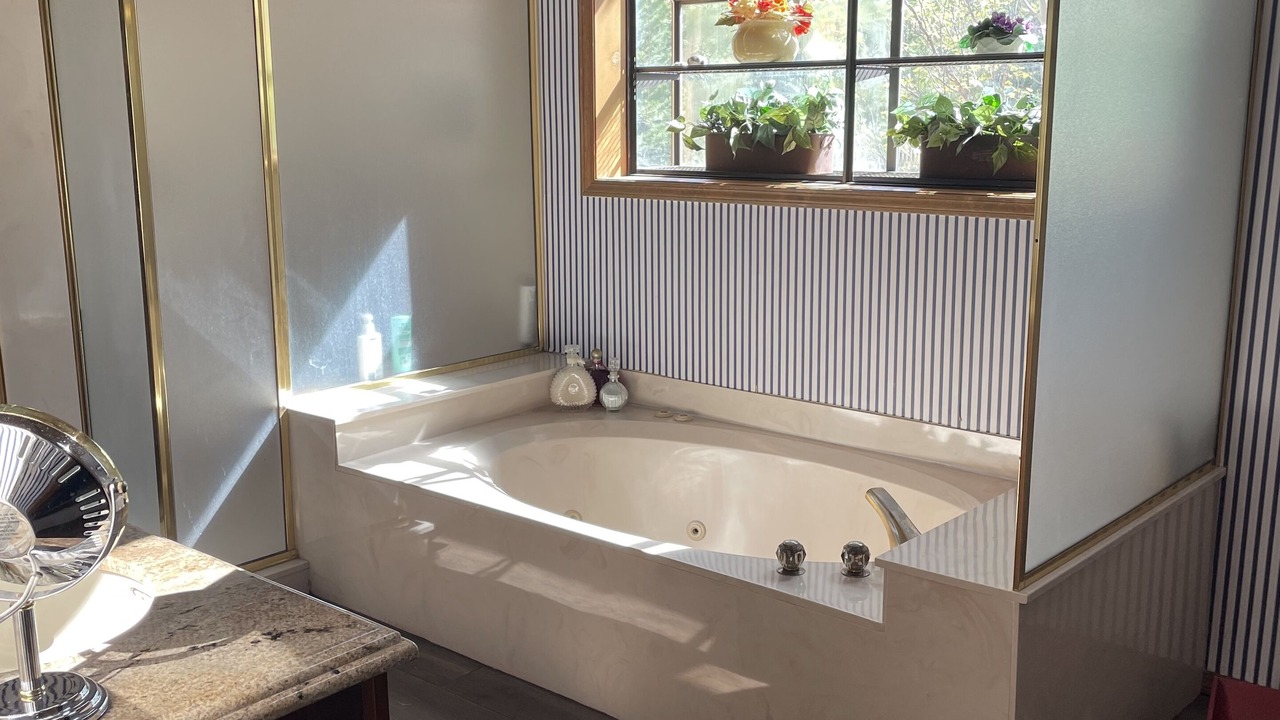 Photo of Bathroom in Munds Park