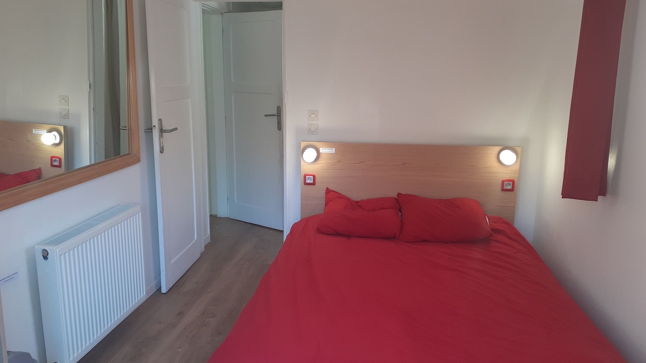 Photo of Bedroom in Clamart