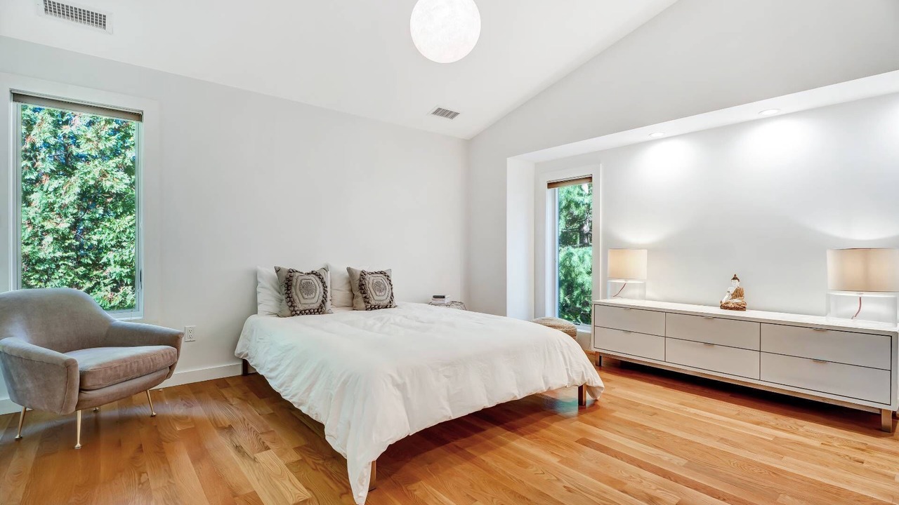 Photo of Bedroom in Hampton Bays