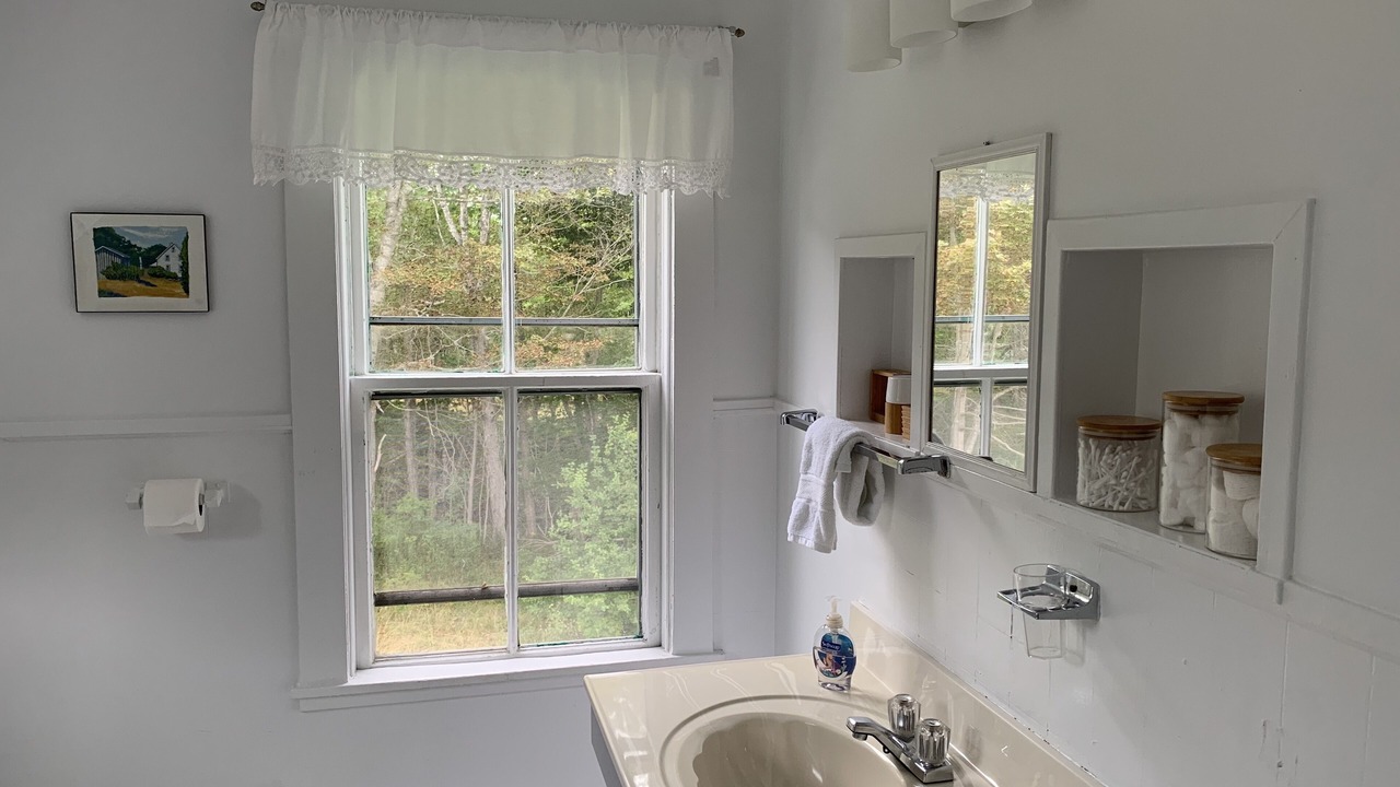 Photo of Bathroom in Baddeck