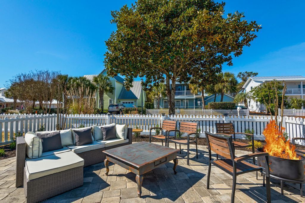 Photo of Patio Balcony in Clipper Cove
