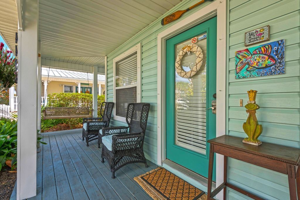 Photo of Patio Balcony in Clipper Cove