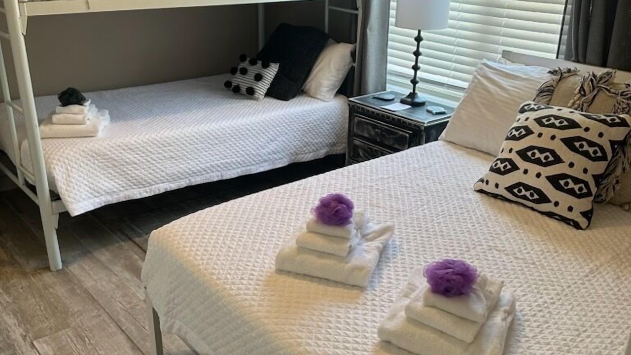 Photo of Bedroom in Clipper Cove