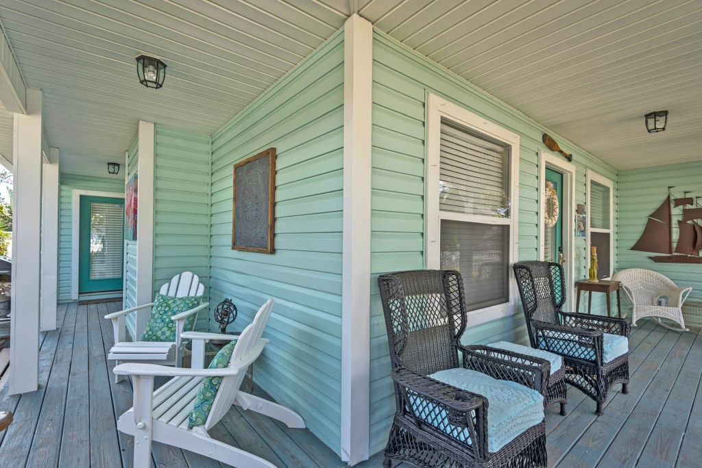 Photo of Patio Balcony in Clipper Cove