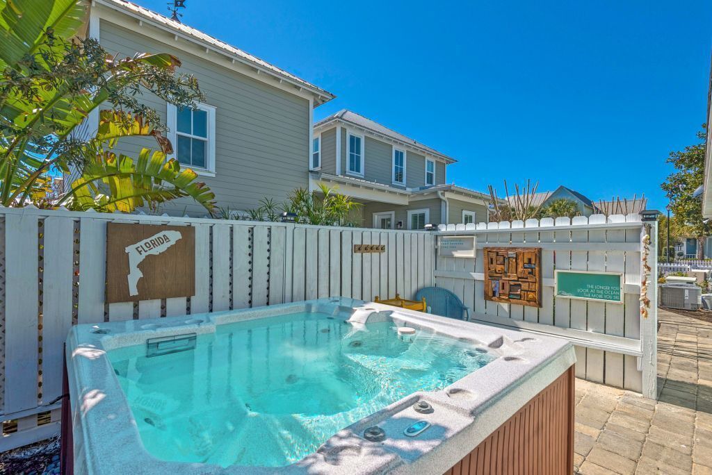 Photo of Outdoor in Clipper Cove