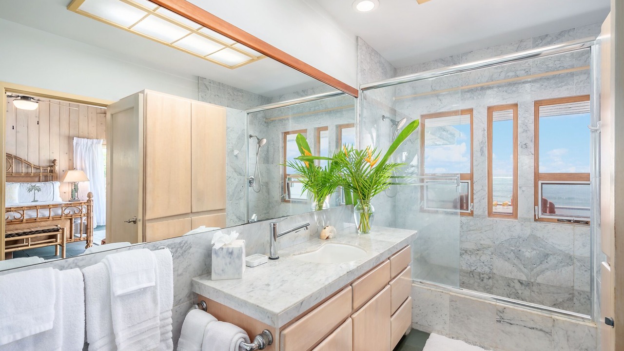 Photo of Bathroom in Wailua